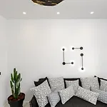 Diadema In The Town Apartment