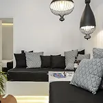 Diadema In The Town Apartment