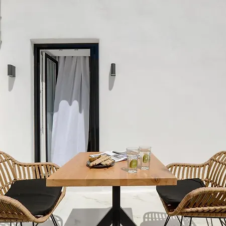 公寓 Diadema In The Town Naxos City